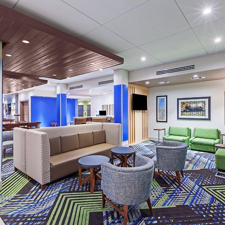 Holiday Inn Express And Suites Chanute By Ihg Zewnętrze zdjęcie